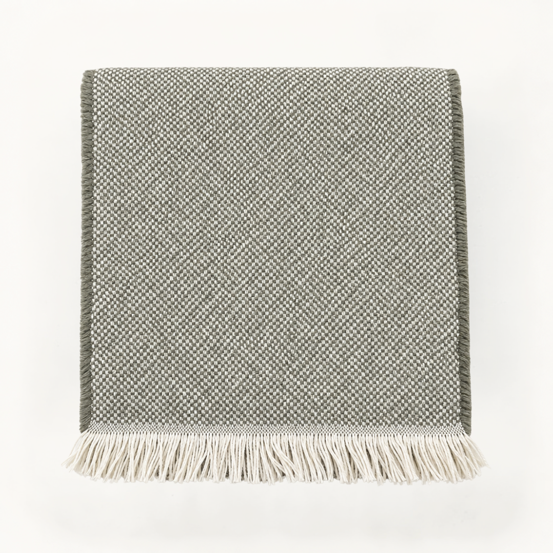 Aura Cashmere Throw Cover Smoked 