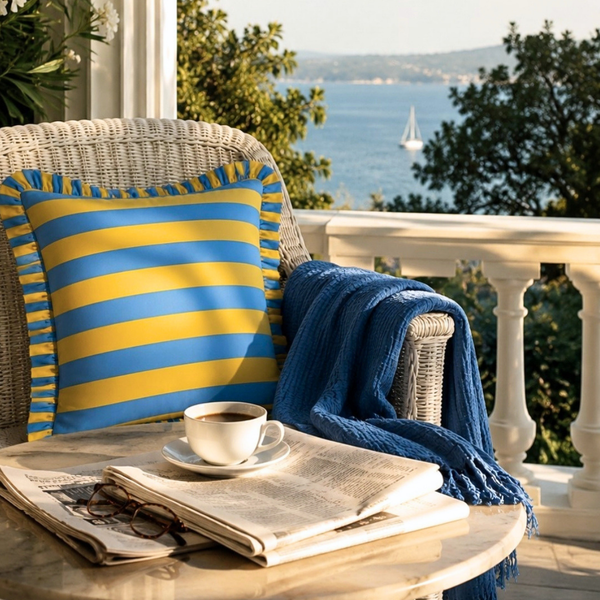 Sicily Stripe Fırfır Kenarlı Kırlent Kılıfı