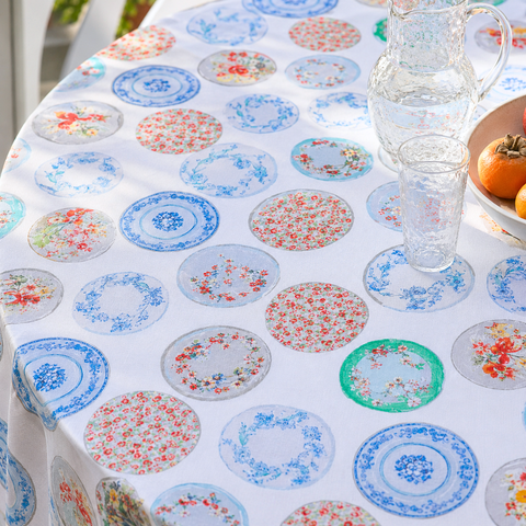 Lina Linen Stain Resistant Table Cloth Plate