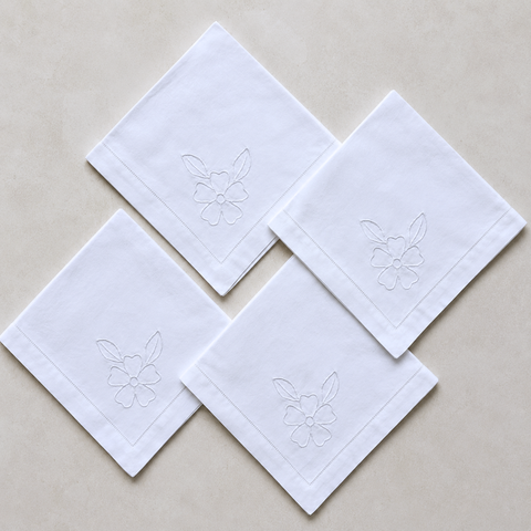 Hole Embroidered Linen Napkin Set Cup (4 Pack)