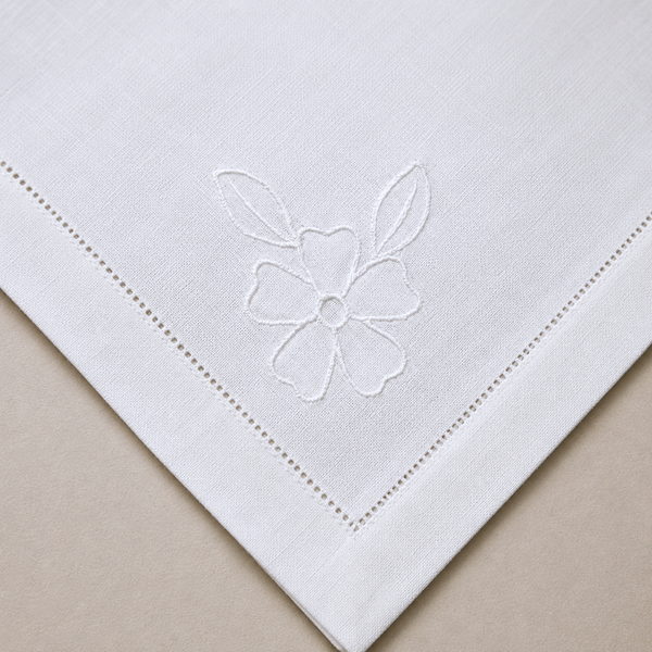 Hole Embroidered Linen Napkin Set Cup (4 Pack)