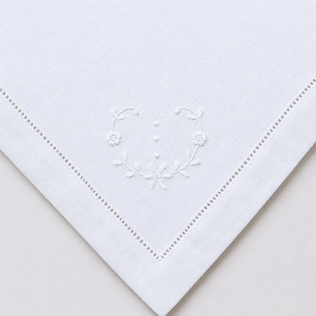 White Embroidered Linen Napkin Set (Pack of 4)