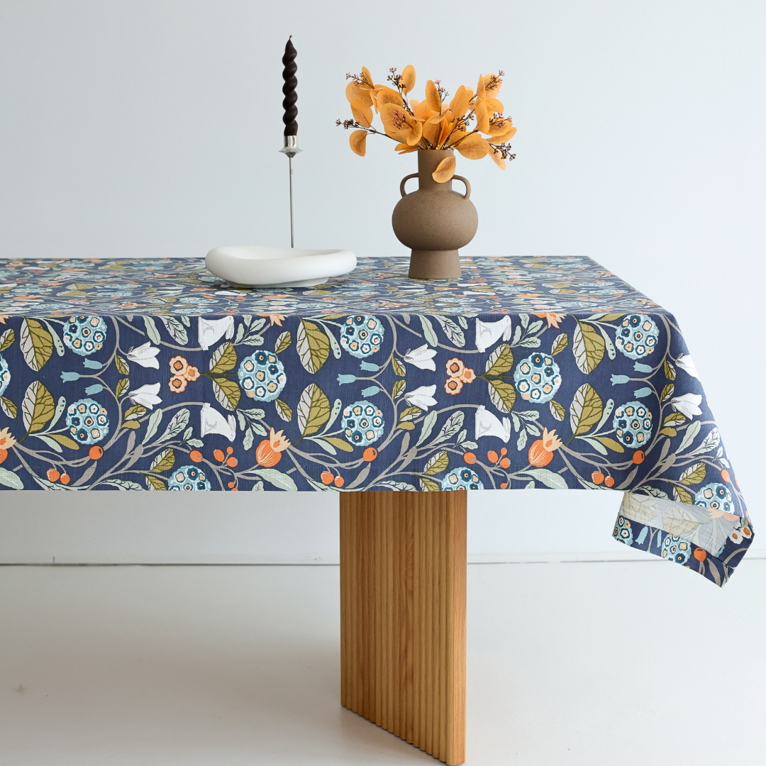 Cyra Premium Linen Tablecloth Red