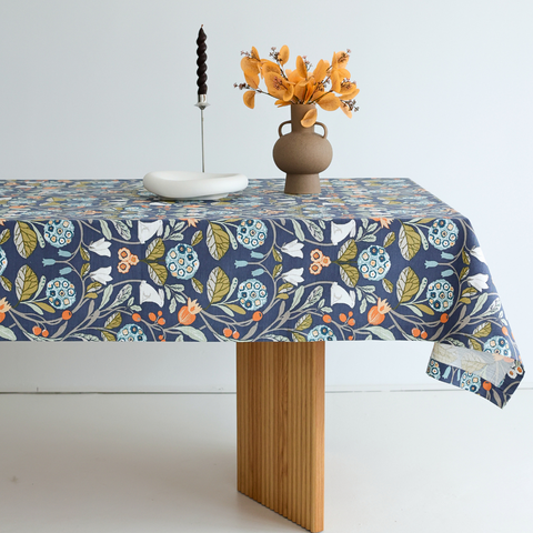 Cyra Premium Linen Tablecloth Red