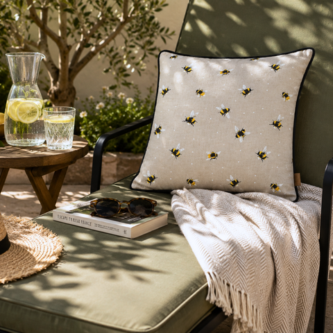 Summer Garden Throw Pillow Cover 45x45 cm
