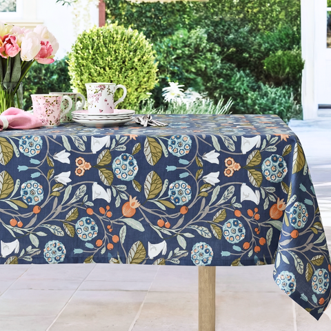 Cyra Premium Linen Tablecloth Red