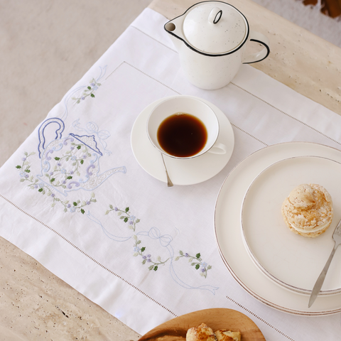 Teapot Embroidered Linen Runner 50x160 cm