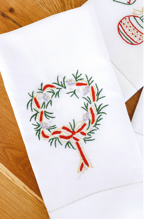 Flower Embroidered Linen Cover 40x60 cm