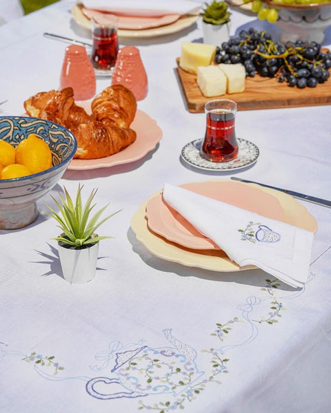 Sierra Embroidered Linen Tablecloth Set 170x250 cm