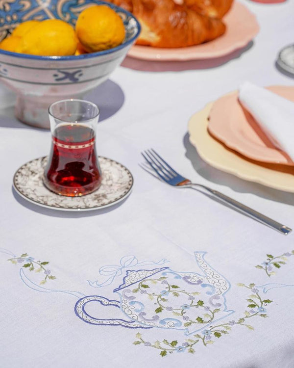 Sierra Embroidered Linen Tablecloth Set 170x250 cm