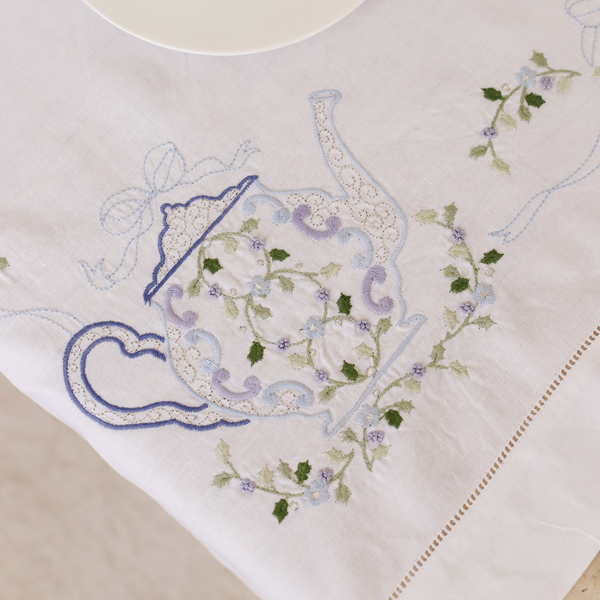 Teapot Embroidered Linen Runner 50x160 cm